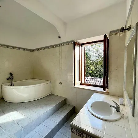 La Palombara Vakantiehuis *